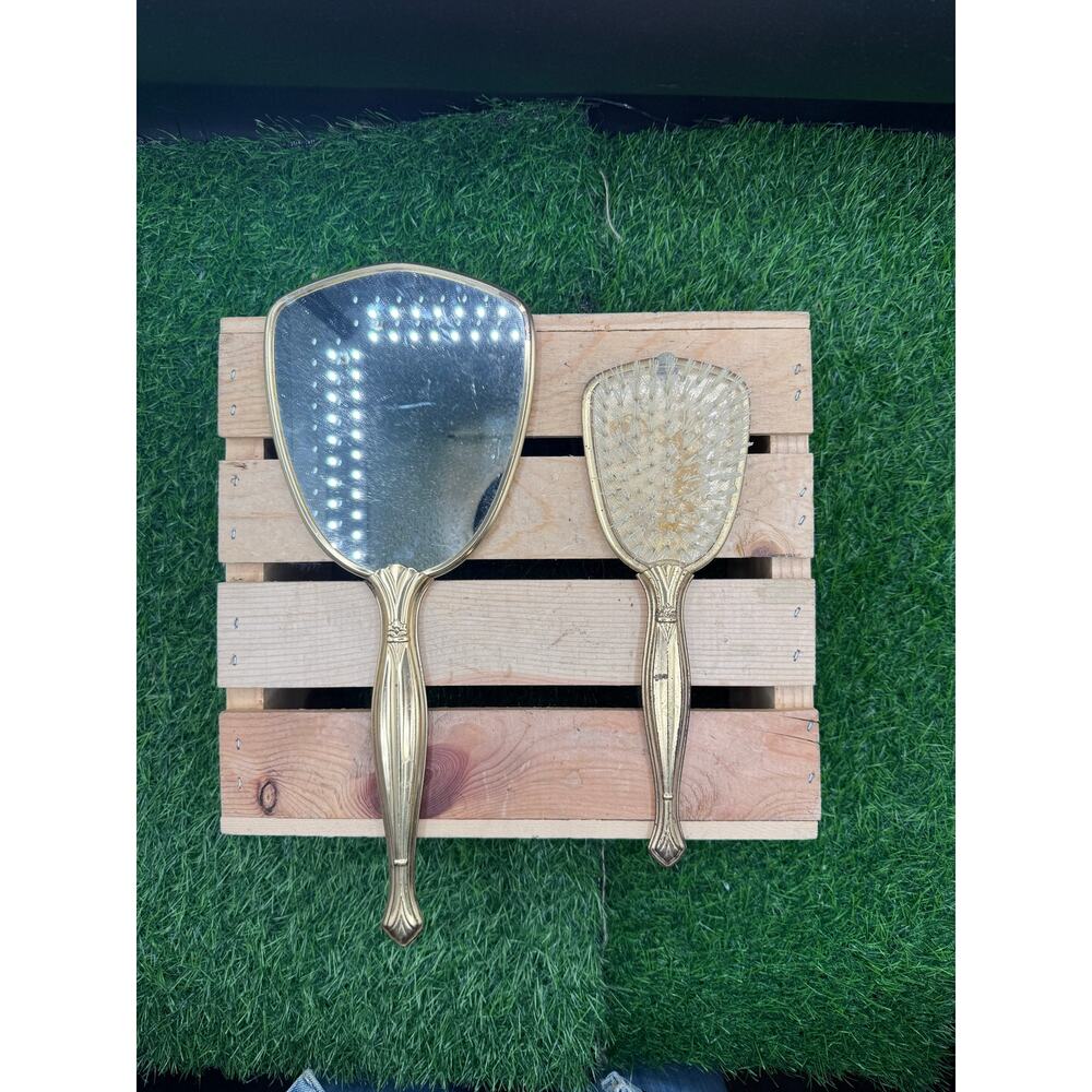 Vintage Vanity Brush and Mirror Set - great condition